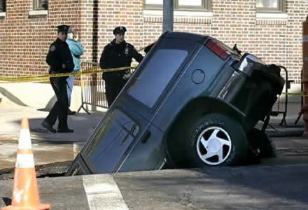 car-crash-in-a-construction-site car crash in a construction site The World’s Worst Drivers and Best Car Accidents