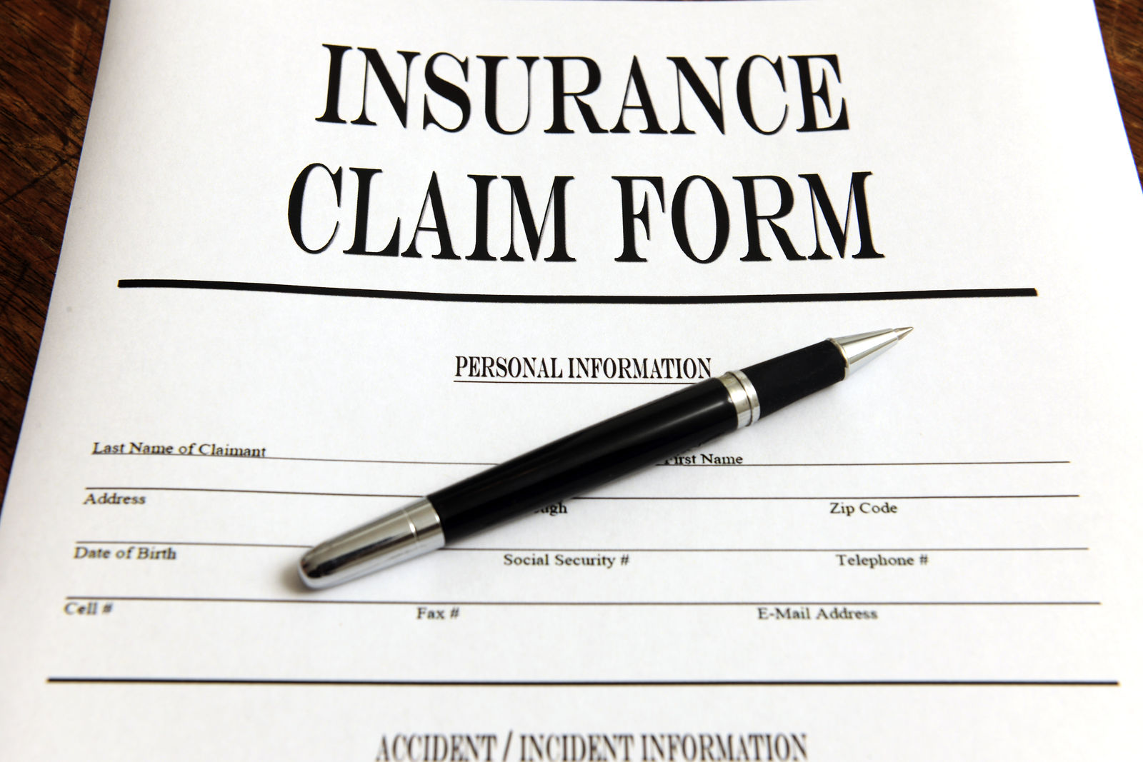 How long do car insurance companies keep claims records?